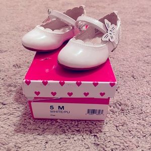 Girls shoes